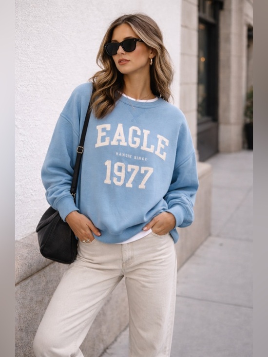 Sweaters - American Eagle Blue Crewneck Sweatshirt S/PCH Vintage Vibes Cozy